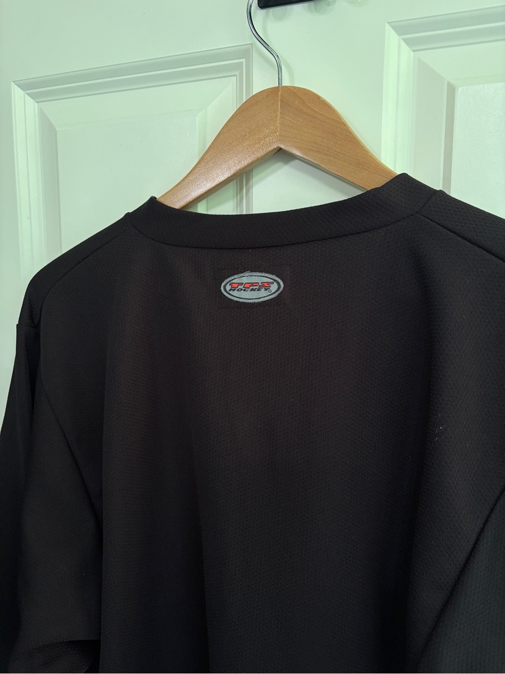 Northern Edge Hockey Jersey Black & Red Logo size S. Great condition. Canada - Picture 4 of 6